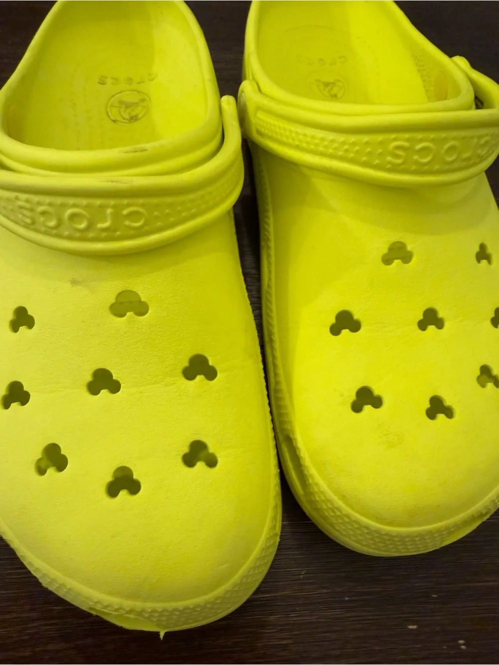 CROCS bright yellow
